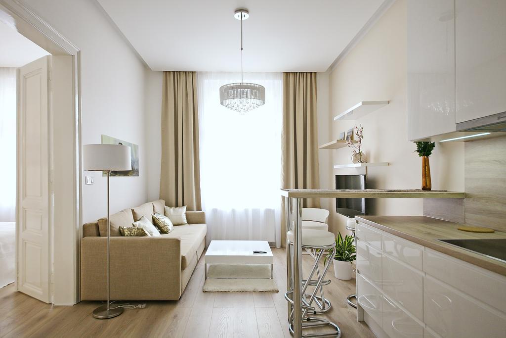 Luxury Center Apt. Charles Bridge Walking Distance Prag Eksteriør billede